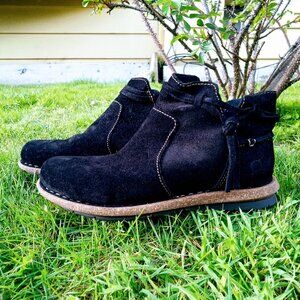 BLACK SUEDE WOMEN"S BORN BOOTIES  •  WORN TWICE